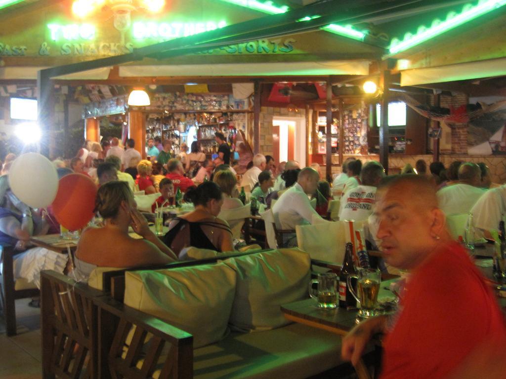 Penzión pre hostí Two Brothers Zakynthos